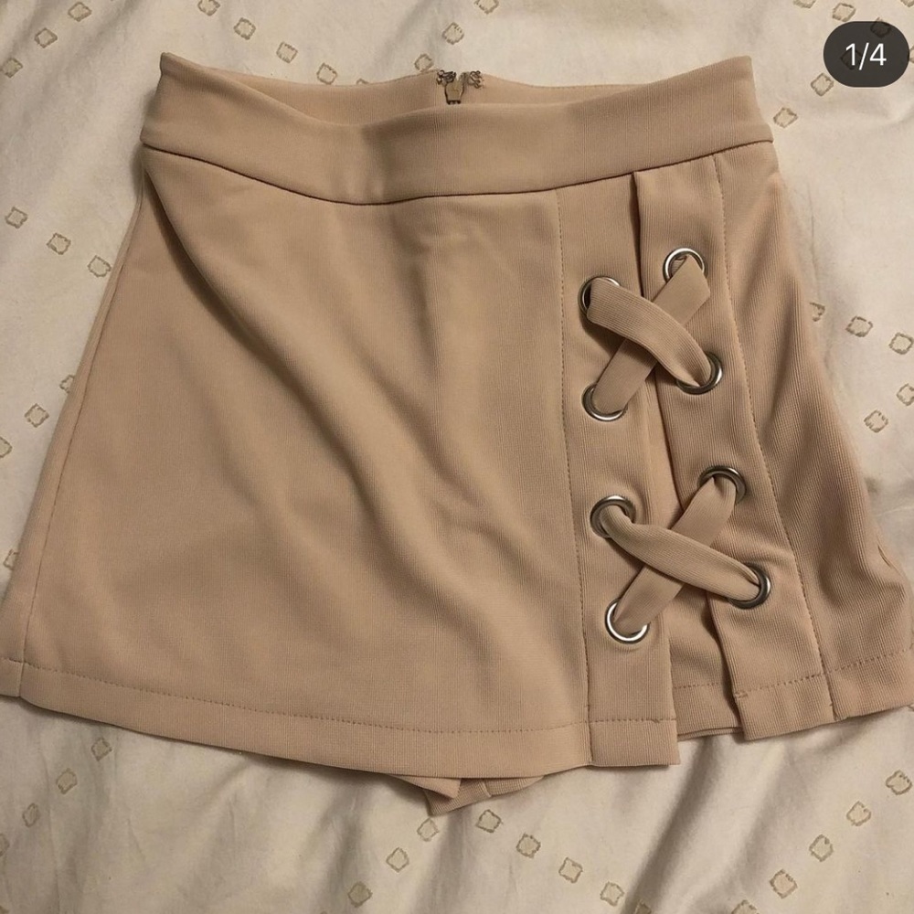 Skort